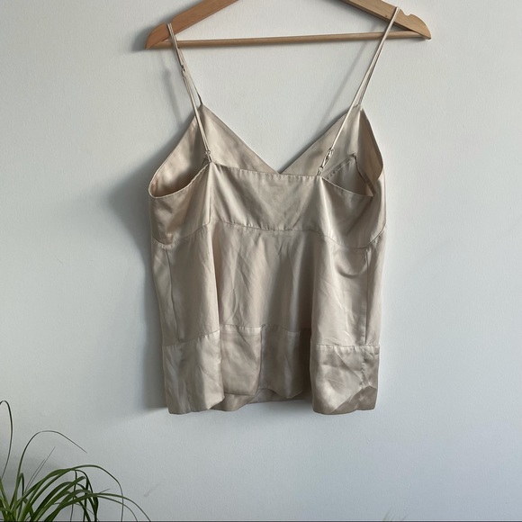 Halogen - Two tone Beige Tank Top - Picture 2 of 4
